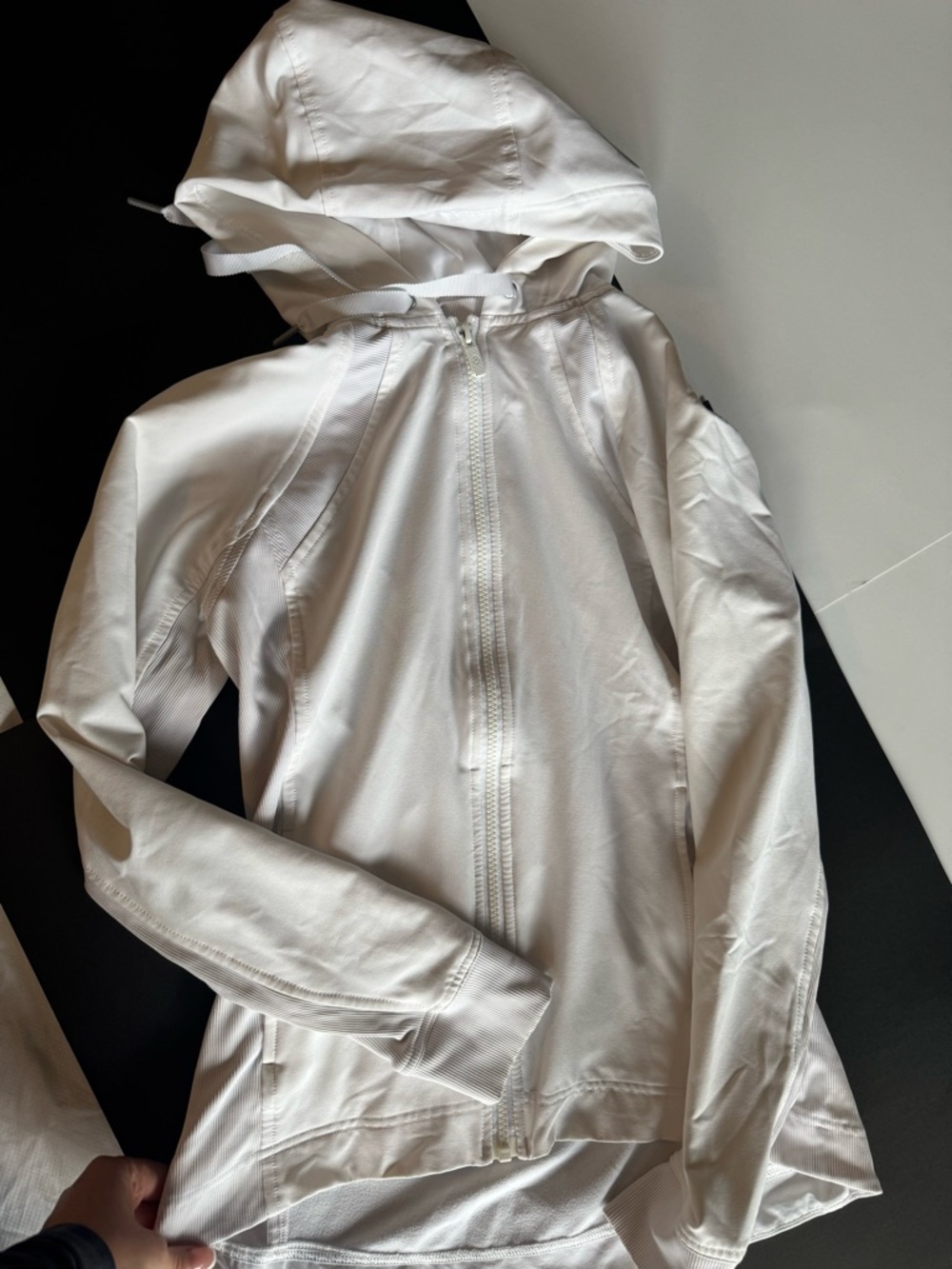 Lululemon Women’s White Hooded Zip-Up Jacket